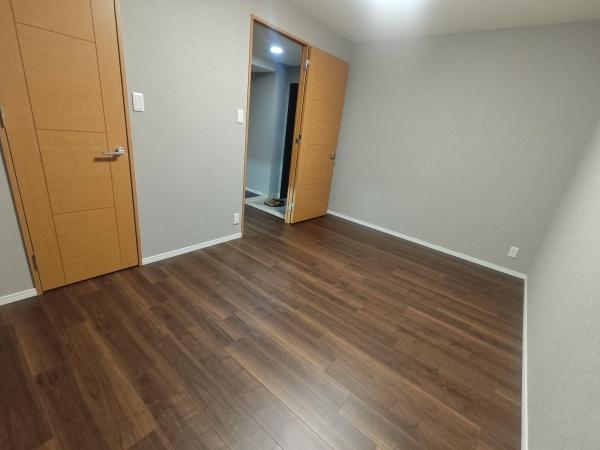 リーガル南船場Ⅱ(洋室)