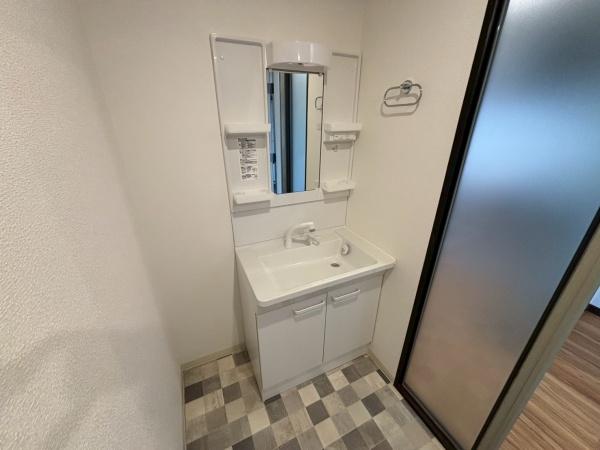 クローバーハイツ森小路３号棟