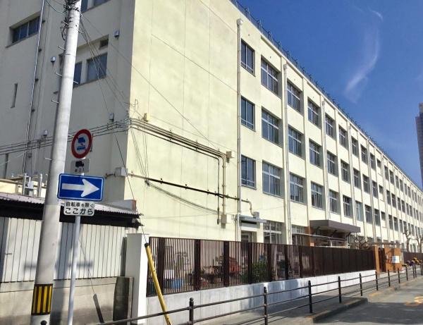 大阪市西区九条南4丁目の中古一戸建て(大阪市立市岡東中学校)