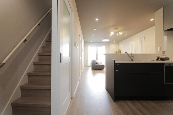 大阪市東成区大今里南5丁目の中古一戸建て(リビング)