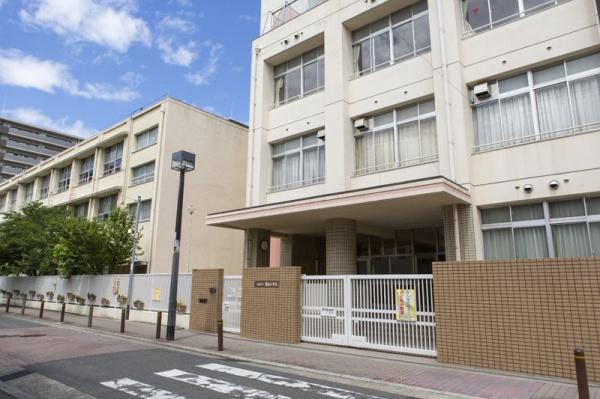 クローバーハイツ森小路二号棟(大阪市立関目小学校)