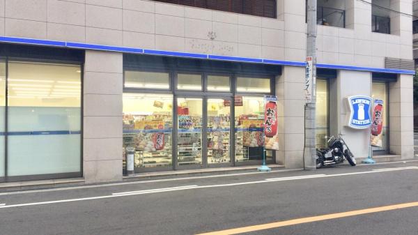 クローバーハイツ阿波座(ローソン立売堀三丁目店)