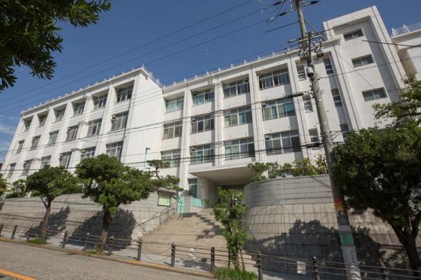 メロディーハイム清水谷(大阪市立真田山小学校)