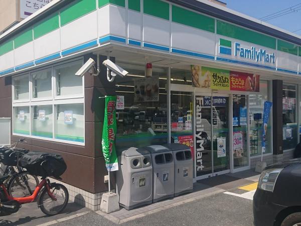 三国ハイツ(ファミリーマート新高一丁目店)