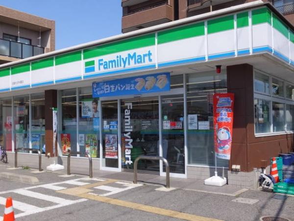 尼崎市大庄中通３丁目の中古一戸建て(ファミリーマート尼崎大庄中通店)