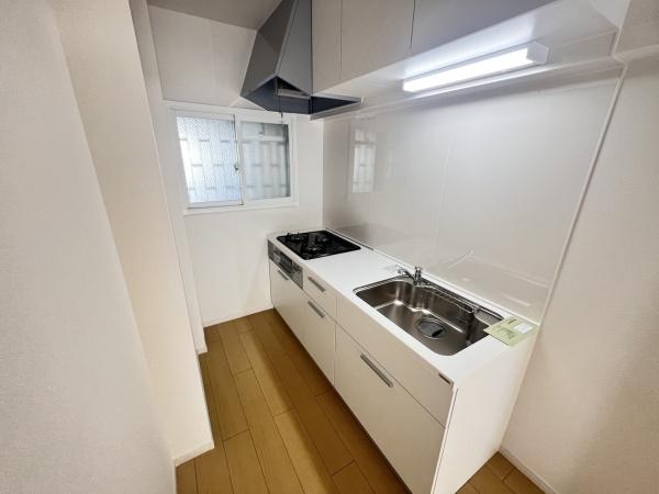 クローバーハイツ森小路　３号棟