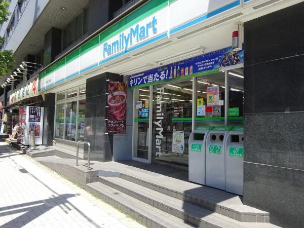 ベルデフラッツ阿波座(ファミリーマート西本町二丁目店)