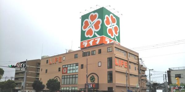 メガロコープ平野１号棟(ライフ平野西脇店)