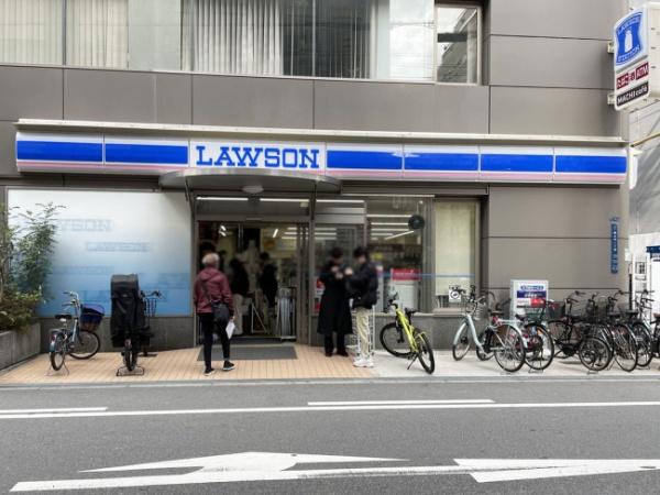 ファミール心斎橋ＥＡＳＴ(ローソン長堀橋南店)