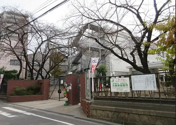 クレアシティ阿倍野(大阪市立丸山小学校)