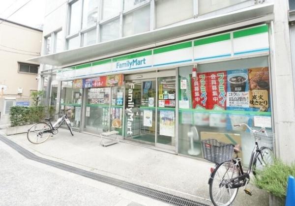 日商岩井中津マンション(ファミリーマート豊崎二丁目店)