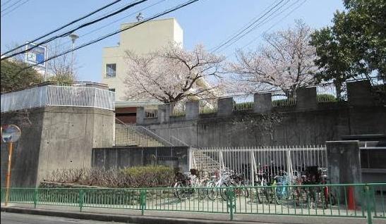 茨木市南春日丘５丁目の中古一戸建て(茨木市立沢池小学校)