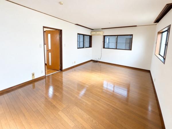 茨木市南春日丘５丁目の中古一戸建て