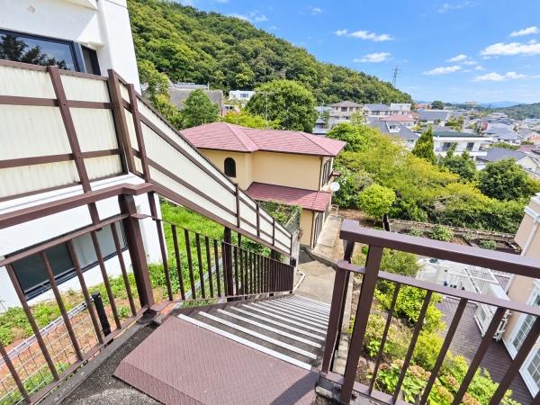 西宮市苦楽園三番町の中古一戸建て