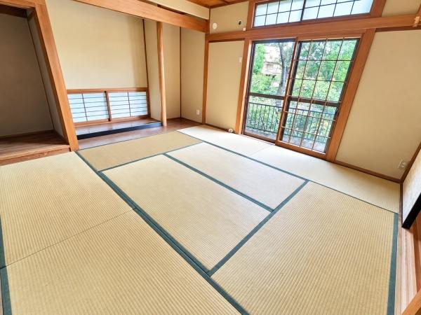西宮市苦楽園三番町の中古一戸建て