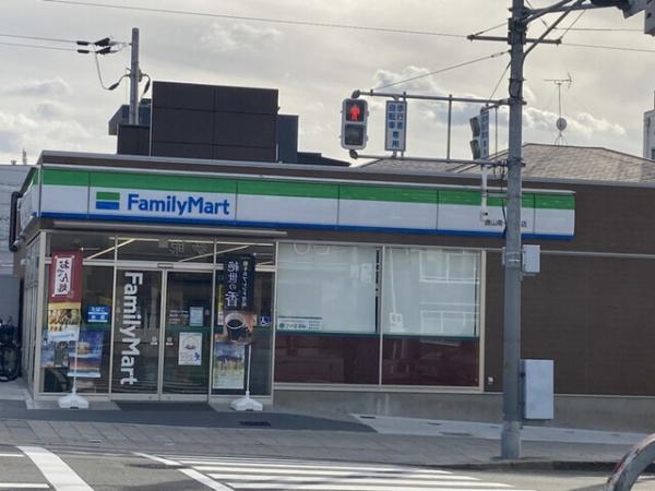 大阪市生野区生野西１丁目の中古一戸建て(ファミリーマート勝山南一丁目店)
