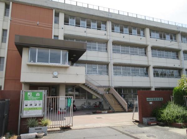 柏原市旭ケ丘２丁目の中古一戸建て(柏原市立玉手中学校)