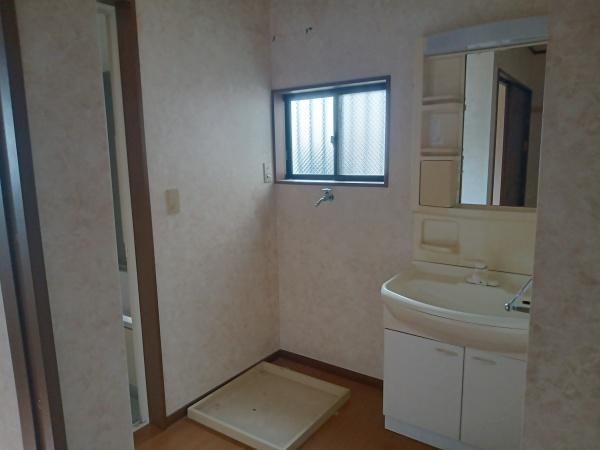秦野市曽屋1丁目戸建て