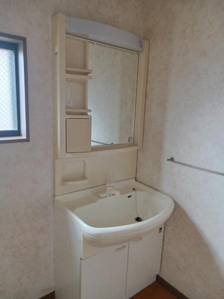 秦野市曽屋1丁目戸建て