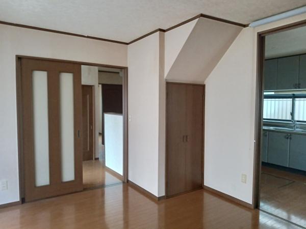 秦野市曽屋1丁目戸建て