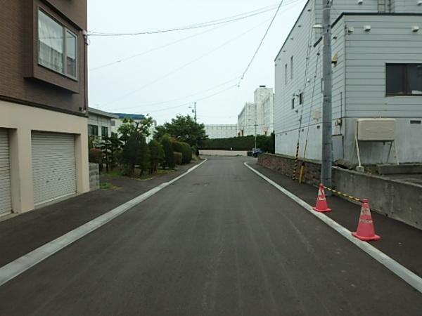 菊水元町８条３丁目土地(左)