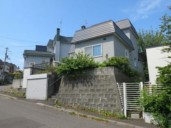 西岡１条１０丁目　戸建て
