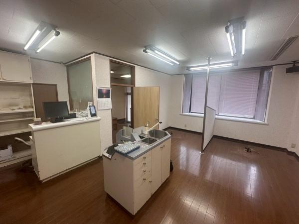 坂出市　元町　歯科医院跡地　駐車場　付帯　戸建あり　土地付き