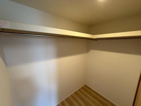 ファミール大供西