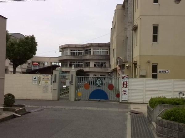岸和田市箕土路町１丁目の中古一戸建て(岸和田市立新条幼稚園)