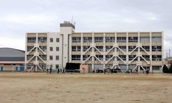松原市天美我堂７丁目の土地(松原市立松原第五中学校)