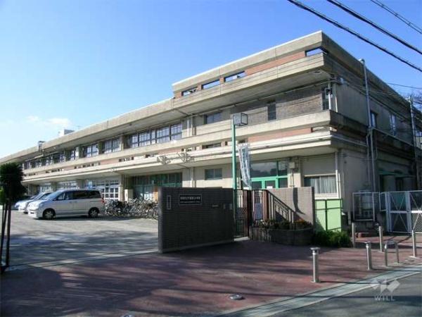 ファミールハイツ緑地公園(吹田市立千里第三小学校)