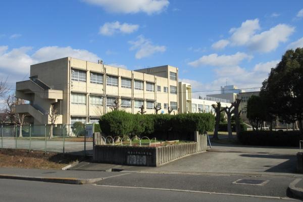 《新檜尾台第3次住宅》(堺市立赤坂台中学校)