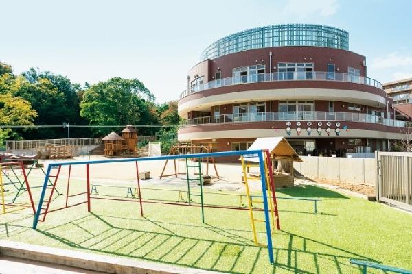 泉北星和台コーポラス(幼保連携型認定こども園常磐会短期大学付属いずみがおか幼稚園)