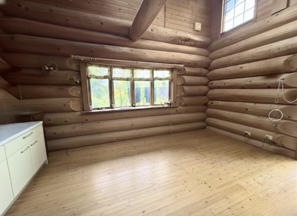 亘理郡山元町大平字舘ノ内の中古一戸建て(リビング)