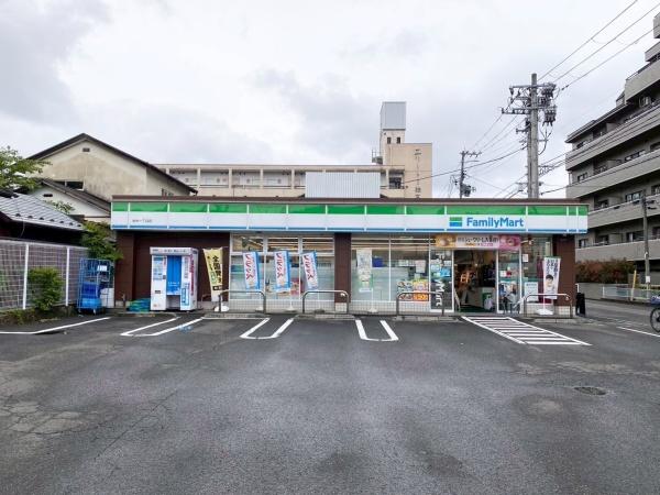 ライオンズマンション柏木(ファミリーマート柏木一丁目店)