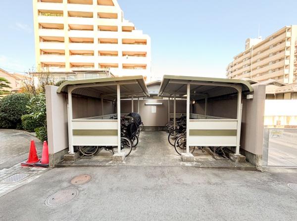 ヴィルヌーブ花京院二丁目