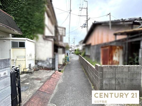 伊丹市春日丘２丁目の中古テラスハウス