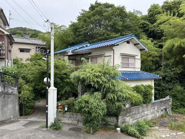 宝塚市花屋敷荘園３丁目の中古一戸建て