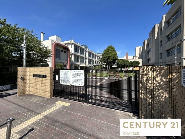 尼崎市南塚口町８丁目の中古一戸建て(尼崎市立立花中学校)