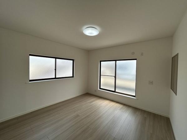 尼崎市西向島町の中古一戸建て
