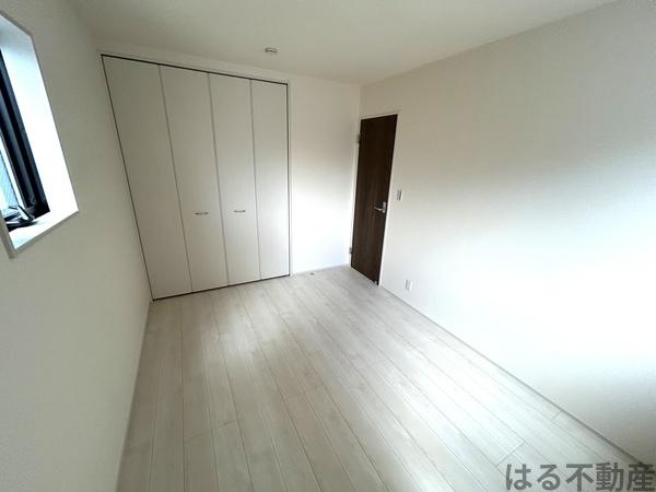 尼崎市食満６丁目の新築一戸建