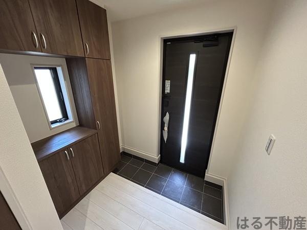 尼崎市食満６丁目の新築一戸建