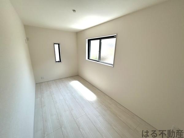 尼崎市食満６丁目の新築一戸建