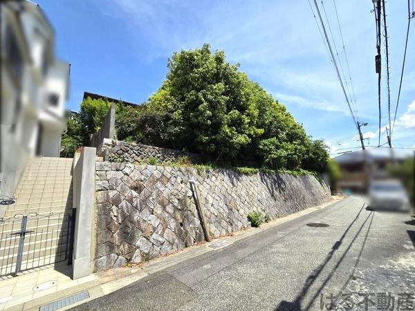 宝塚市雲雀丘３丁目の土地