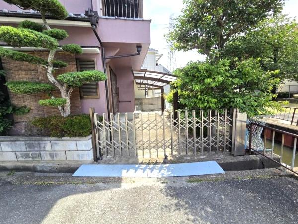 枚方市西牧野２丁目の中古一戸建て