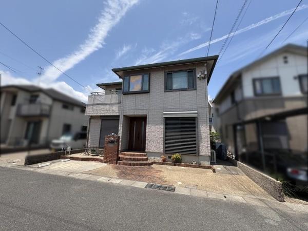 伊丹市鴻池３丁目の中古一戸建て