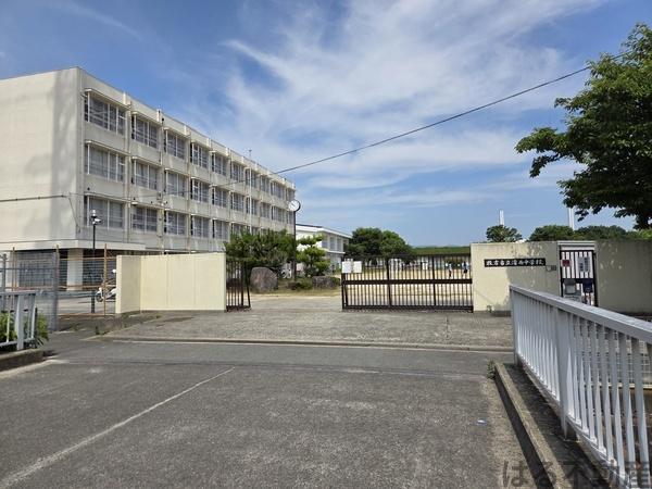 枚方市西牧野２丁目の土地(枚方市立渚西中学校)