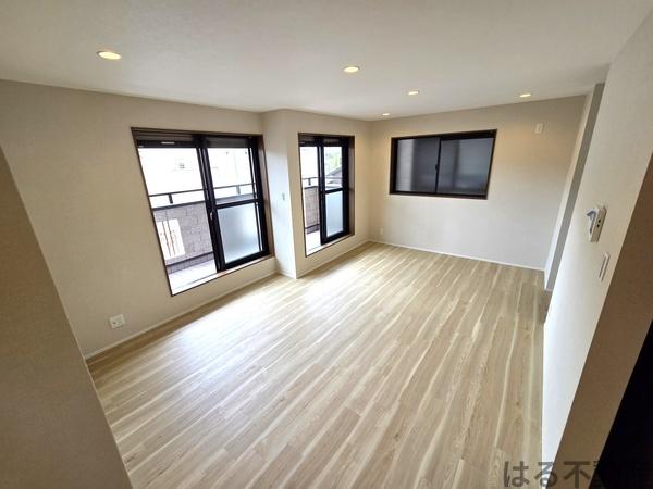 尼崎市食満２丁目の中古一戸建て