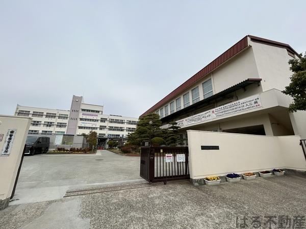 伊丹市中野西２丁目の中古一戸建て(伊丹市立天王寺川中学校)