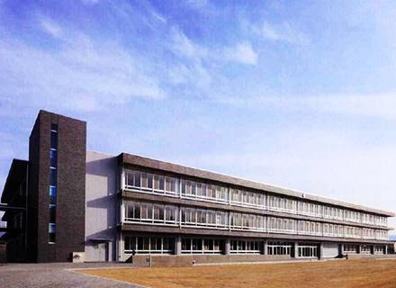 観音寺市柞田町の土地(観音寺市立中部中学校)